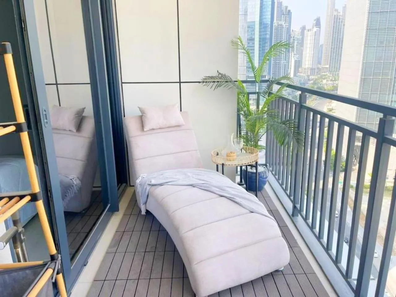 Appartement Modern 1Br W Balcony & Canal Views Near Downtown By Vibel Dubai Verenigde Arabische Emiraten