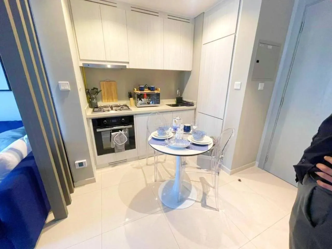 Apartment Modern 1Br W Balcony & Canal Views Near Downtown By Vibel Dubai United Arab Emirates