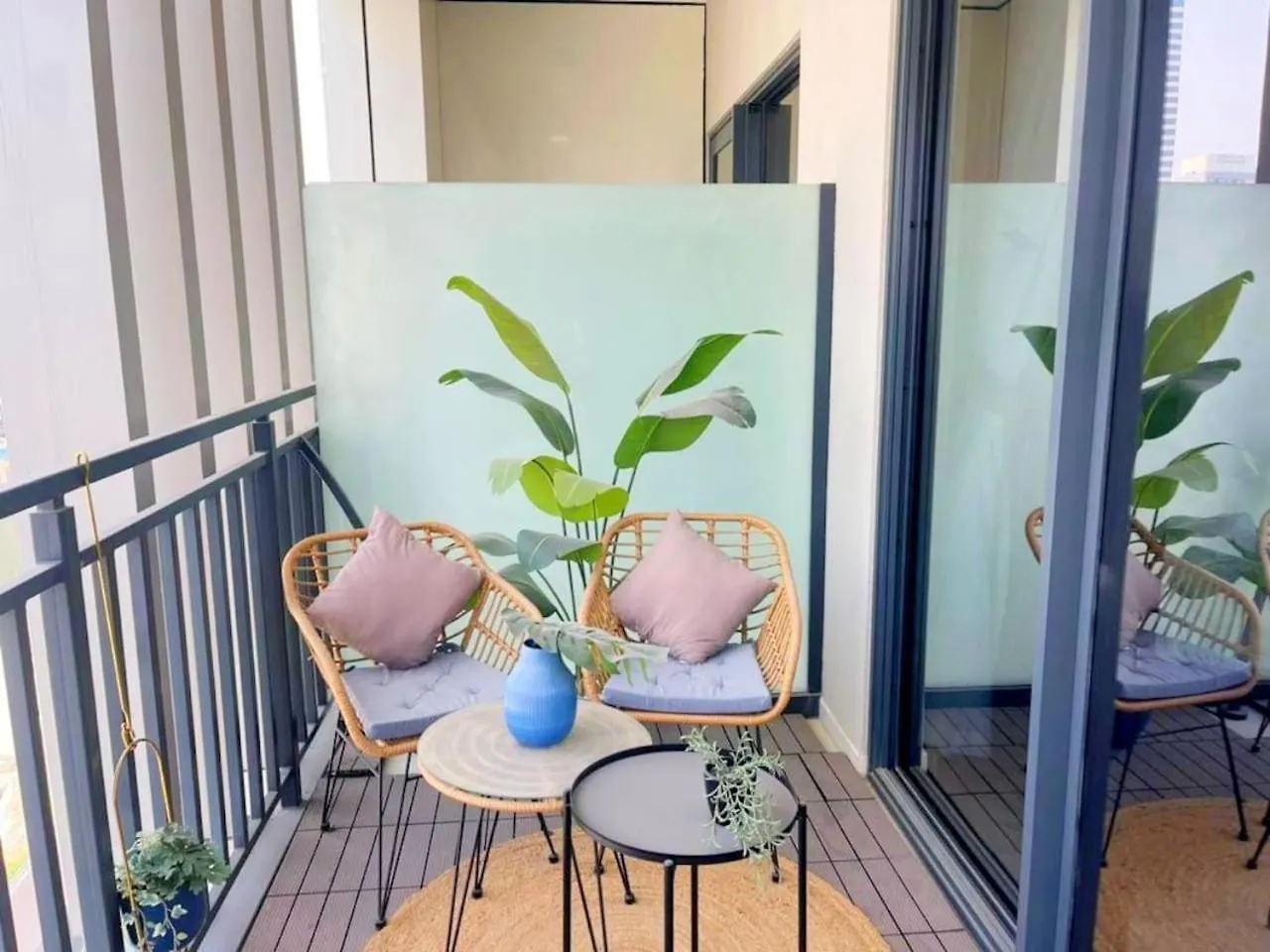 Appartamento Modern 1Br W Balcony & Canal Views Near Downtown By Vibel Dubai